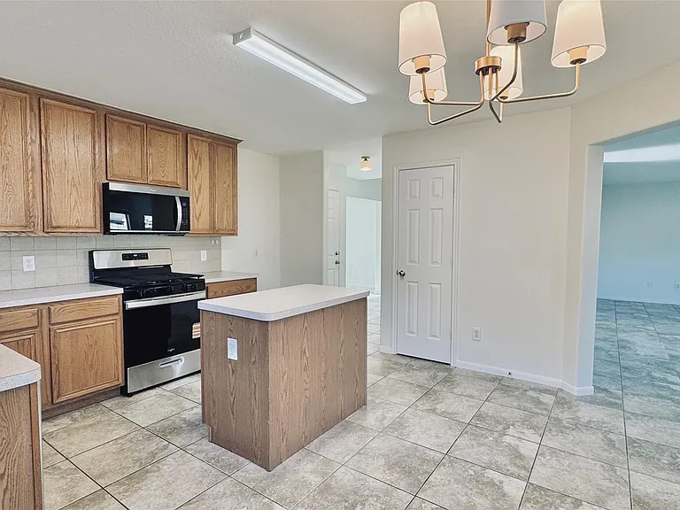 5906 Llano Creek Dr — Photo 13