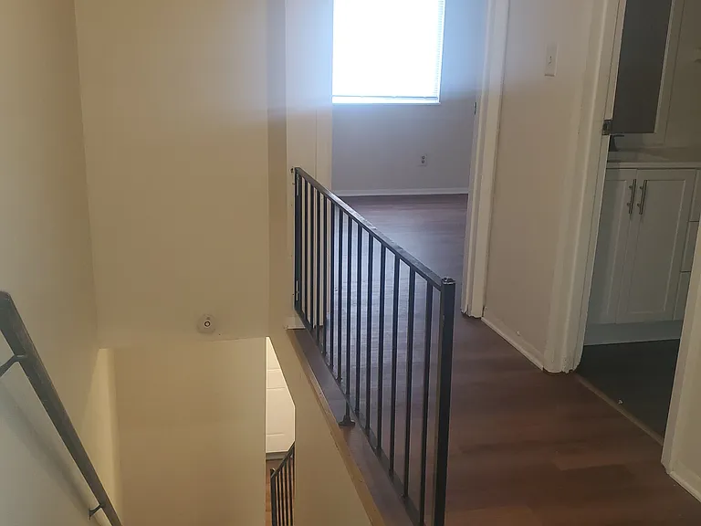 1425 Villa Ct #4 — Photo 7