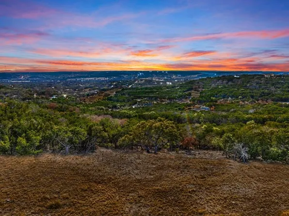 216 Heights Trl, Kerrville, TX 78028