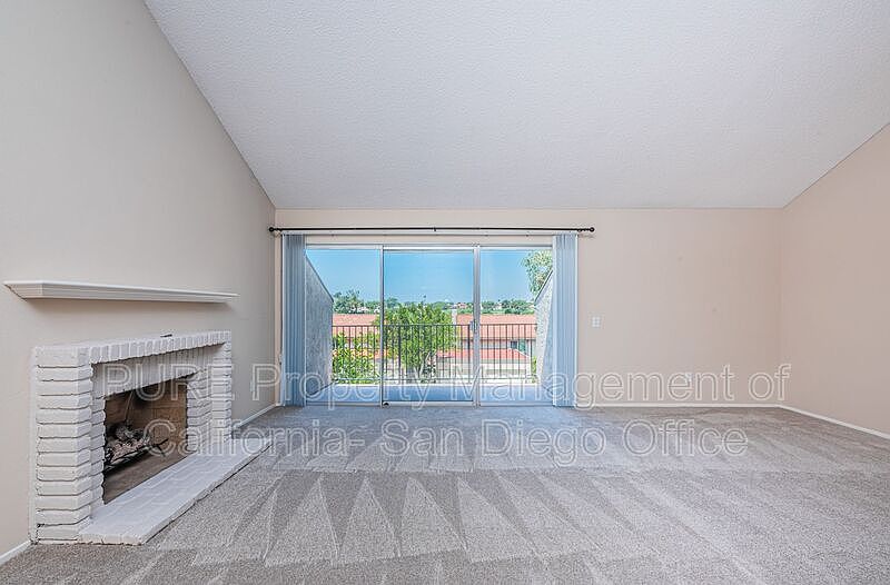 1st image of 17459 Plaza Otonal