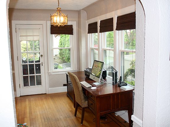 2nd image of 70 Manhattan Ave
