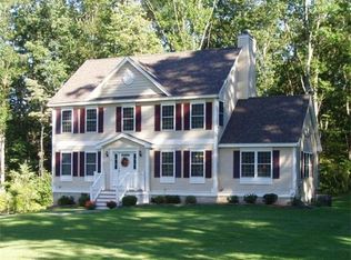 15 Glen Rd, Salem, NH 03079