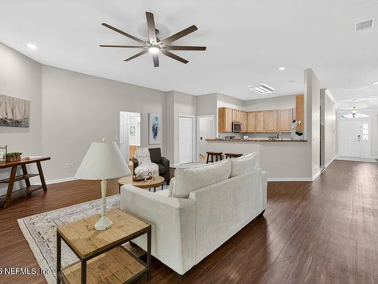 1634 Majestic View Ln — Photo 23