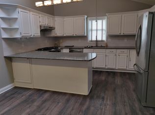 3907 SW 38th Ln, Topeka, KS 66610