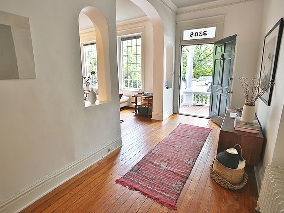 2nd image of 2208 Grove Ave #A