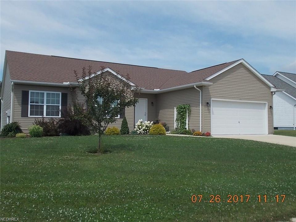 1st image of 154 Moss Creek Cir