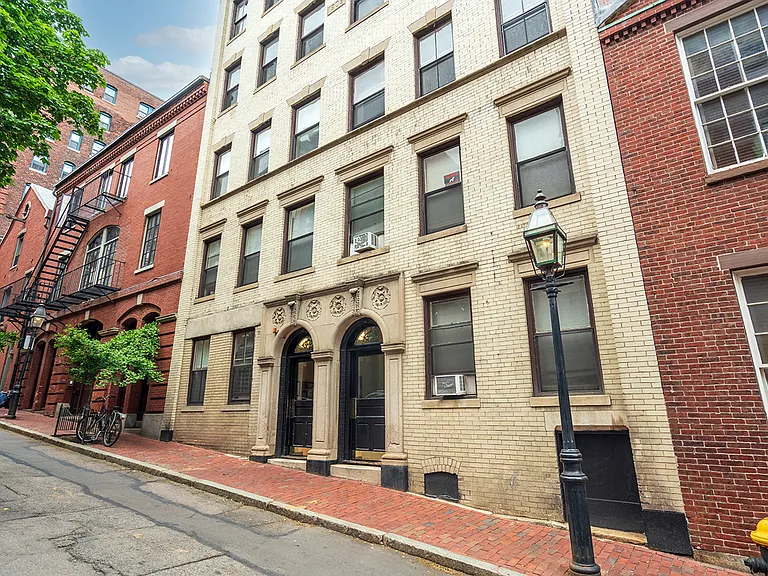 44 Joy St #8 — Photo 3