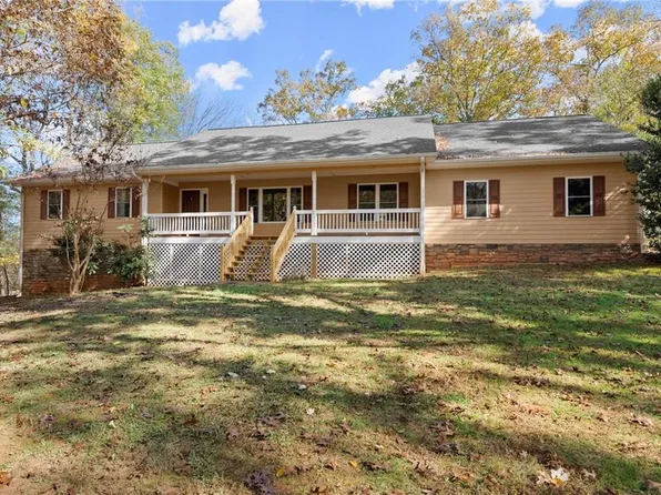 1418 Panorama Dr, Sautee Nacoochee, GA 30571
