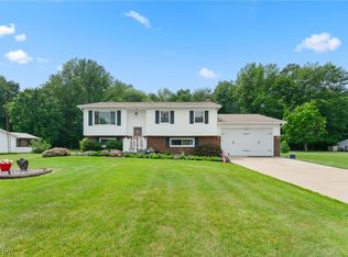 2670 Lydia Dr SW, Warren, OH