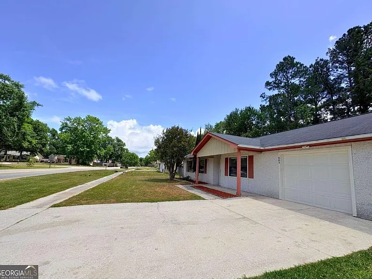 603 Plantation Village Dr — Photo 4
