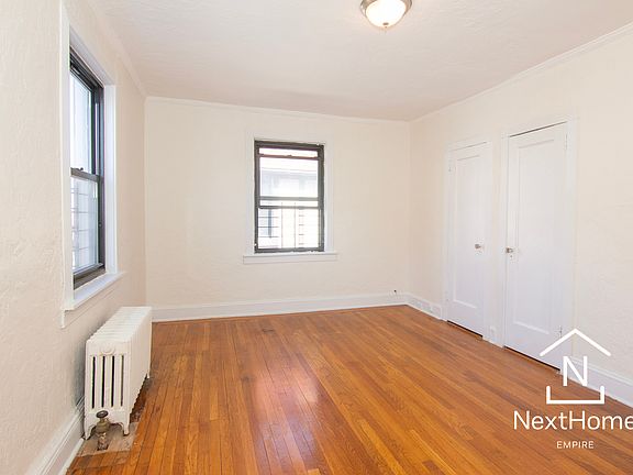5th image of 18916 37th Ave #16R