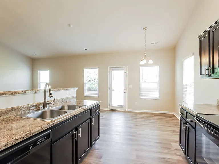 1116 Black Diamond Dr — Photo 10