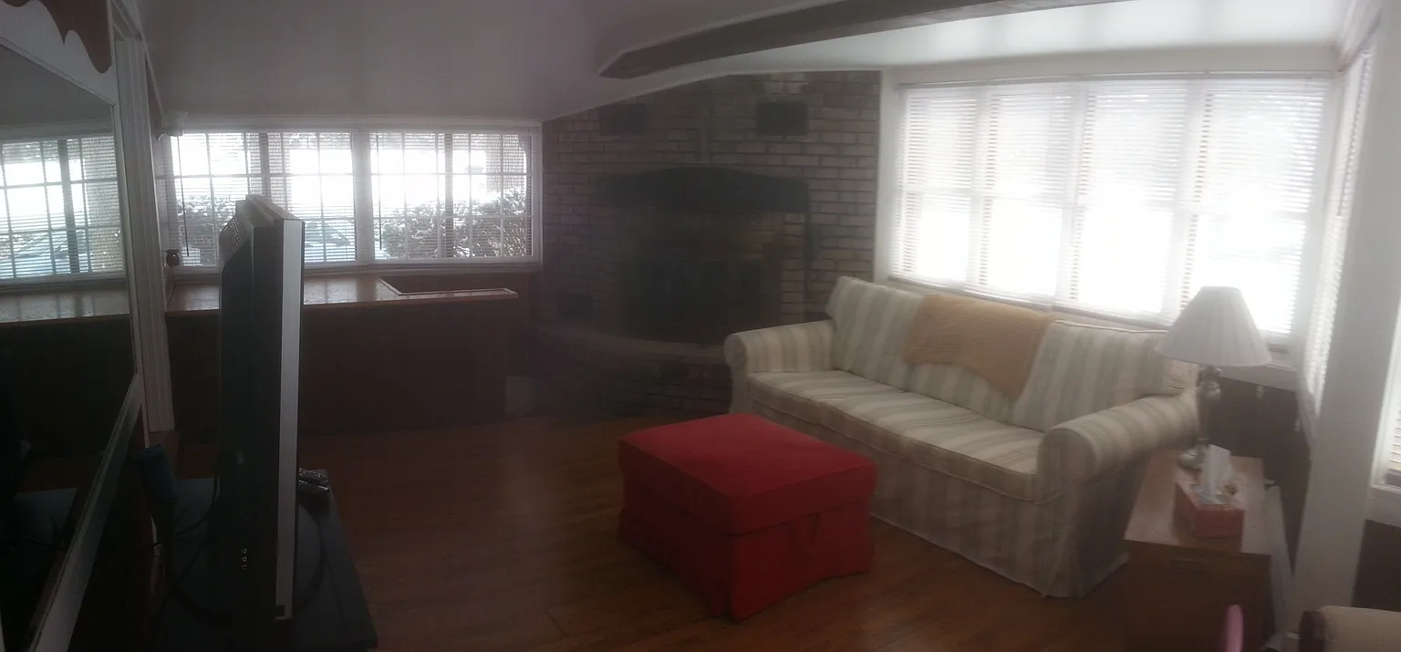 504 Bayview Ct photo 1