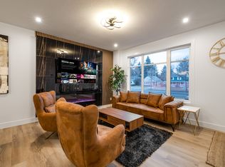 9003 92nd St NW, Edmonton, AB