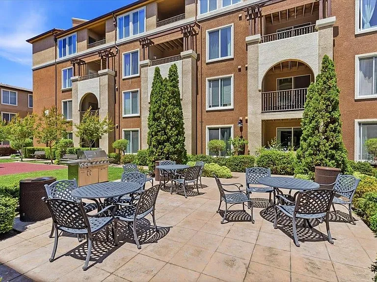801 S Winchester Blvd #3302 — Photo 30