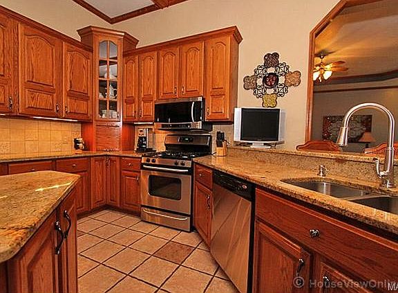 2nd image of 12299 Cedar Circle Dr