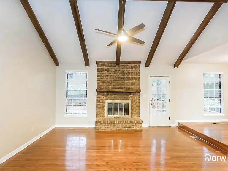5704 Dorchester Way — Photo 7
