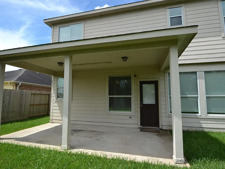 2110 Banfield Ct — Photo 49