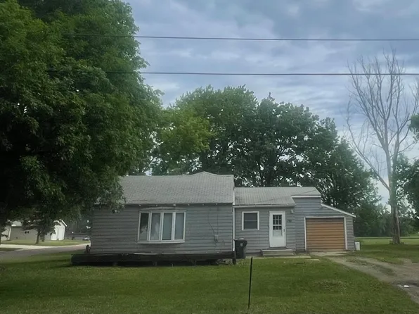750 Greenwood Ave, Tracy, MN 56175