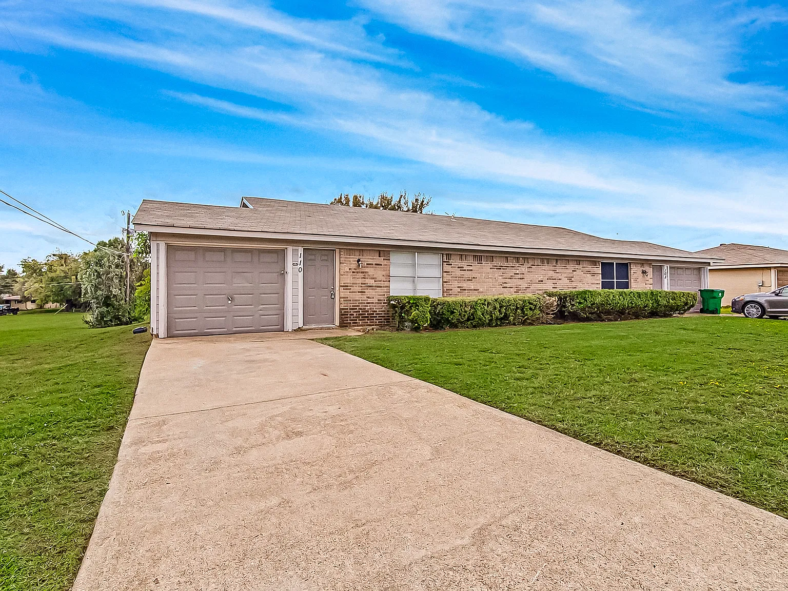 110 Ramada Dr — Photo 2