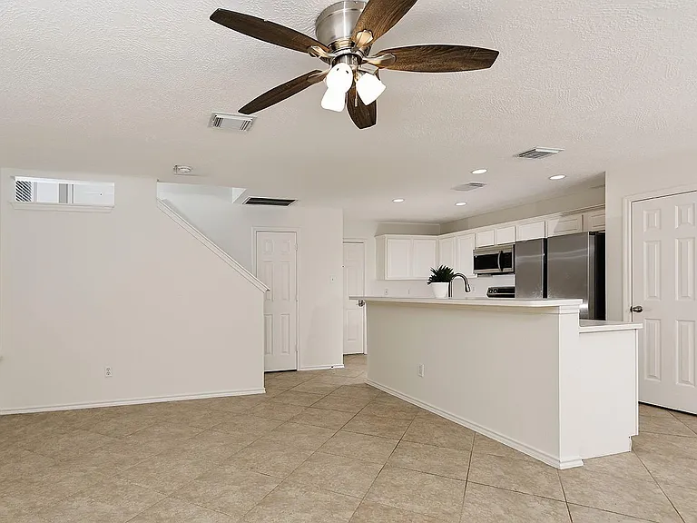 222 Blushwood Pl — Photo 8