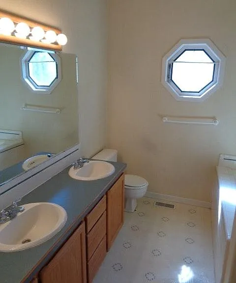12036 W Patrina Dr — Photo 13