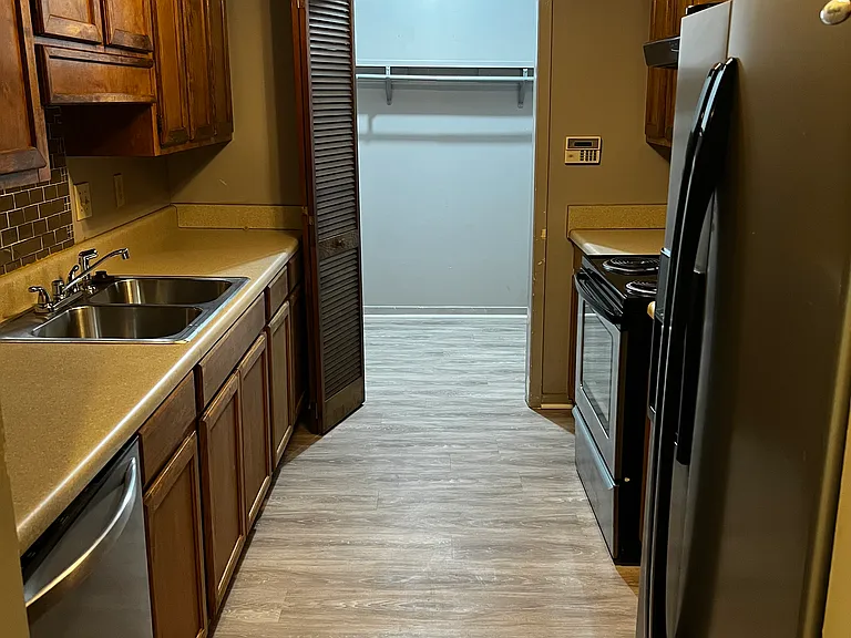 3003 Village Creek Dr #3003 — Photo 3