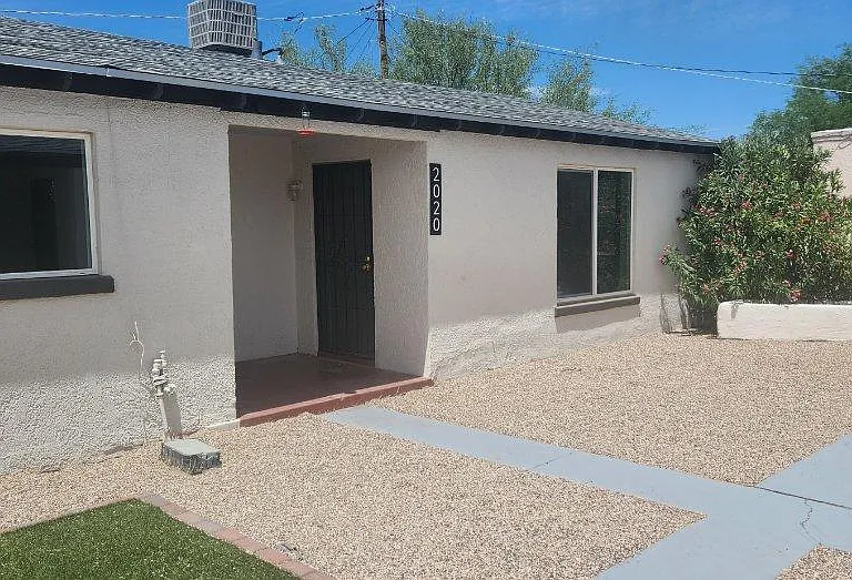 2022 N Tucson Blvd — Photo 2