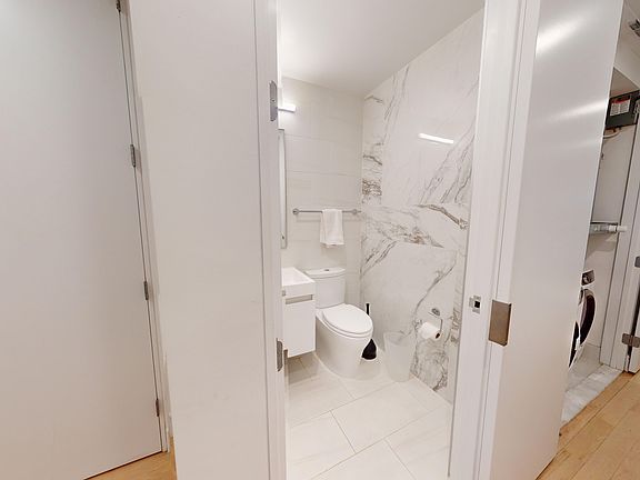 5th image of 132 W 26th St #6