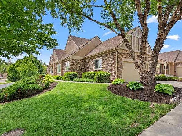 14128 S Summit St, Olathe, KS 66062