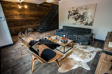 Rented by Dixon Advisory USA Inc.