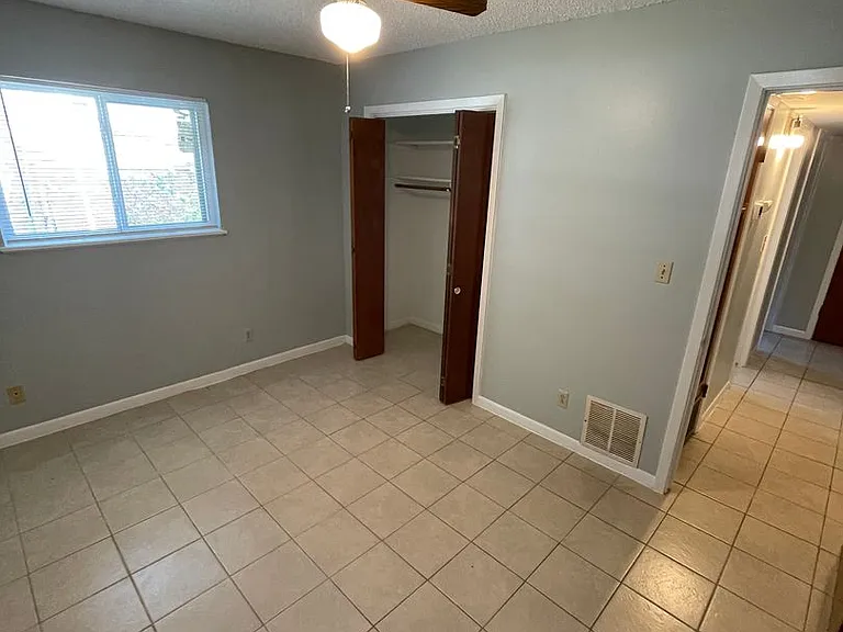7402 Southgate Ln #A — Photo 6