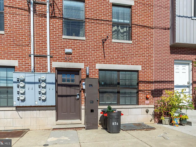 834 N 19th St #3 — Photo 32