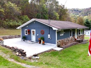 1704 Powley Creek Rd, Hinton, WV 25951