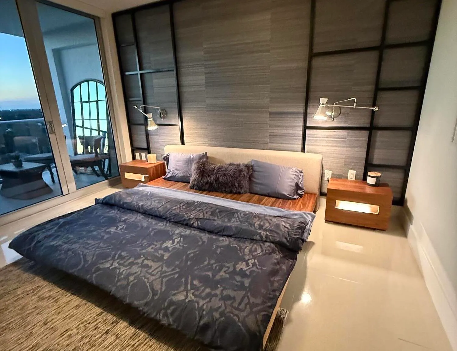 2 bed, 2.0 bath, 1738 sqft, $8,000 — Photo 1