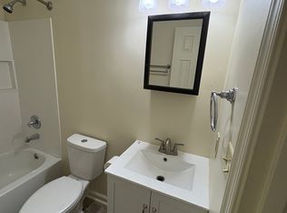 126 Atlantic Ave APT B, Broadway, VA 22815