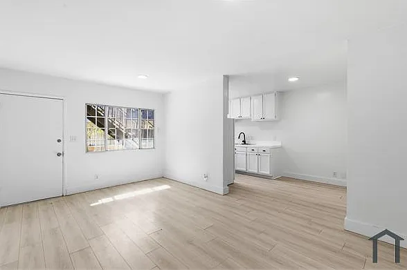 3324 Drew St #C — Photo 1