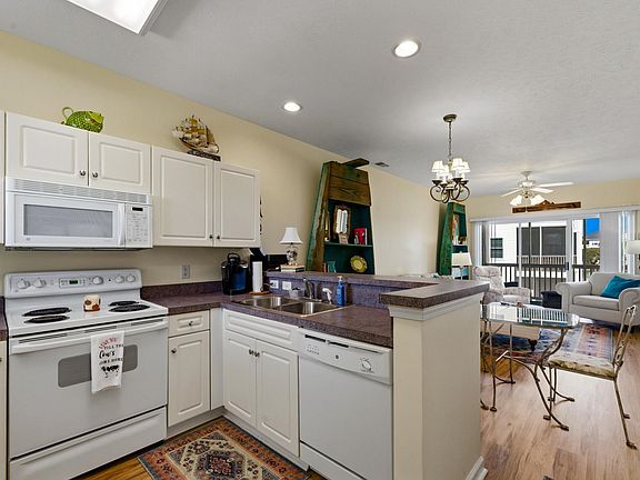 4th image of 901 West Port Dr. #2109