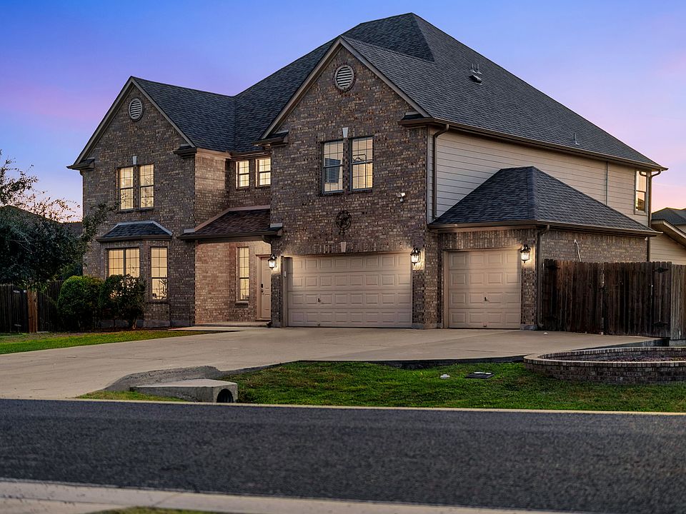 1st image of 101 Sultana Ct