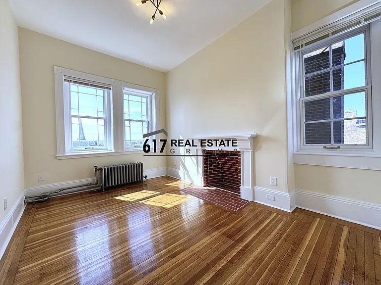 95-52 Mount Vernon St — Photo 10