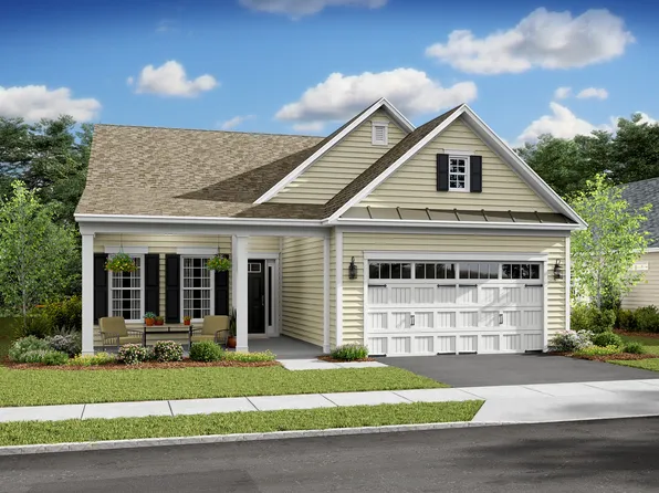 8 Wrangler Ln, Farmingdale, NJ 07727