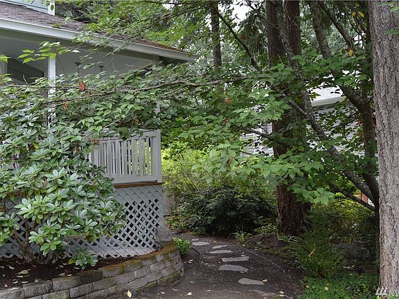 2nd image of 10545 Sirocco Cir NW
