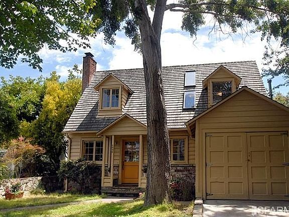 3rd image of 1450 Acton Cres