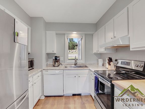 2nd image of 21 Buffalo Dr Unit 22