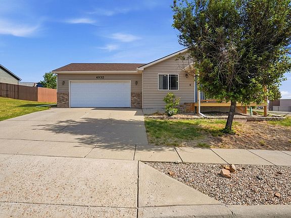 3rd image of 4923 S Pointe Dr
