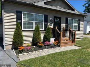 10 School Ln, Reading, PA 19606