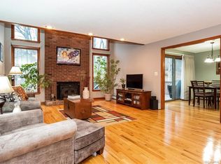 103 Shagbark Rd, Glastonbury, CT 06033