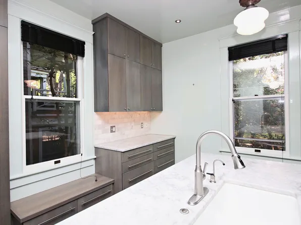 423 2nd St NE #A, Charlottesville, VA 22902