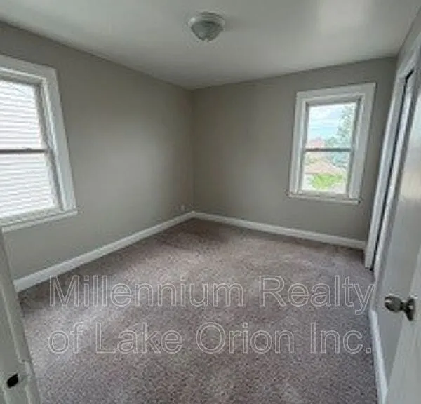 6010 Hartwell St — Photo 13