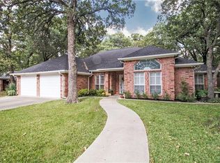 1406 Shady Ln, Decatur, TX 76234